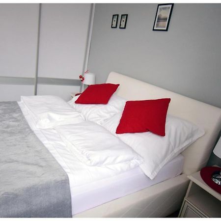 Color 24 Apartament IV Daire Stalowa Wola Dış mekan fotoğraf