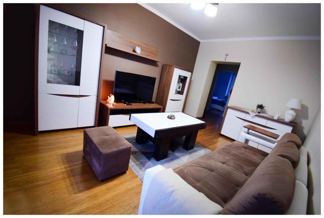 Color 24 Apartament IV Daire Stalowa Wola Dış mekan fotoğraf